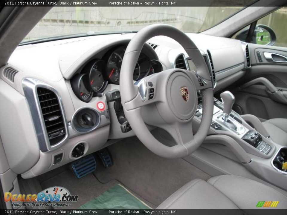 2011 Porsche Cayenne Turbo Steering Wheel Photo #20
