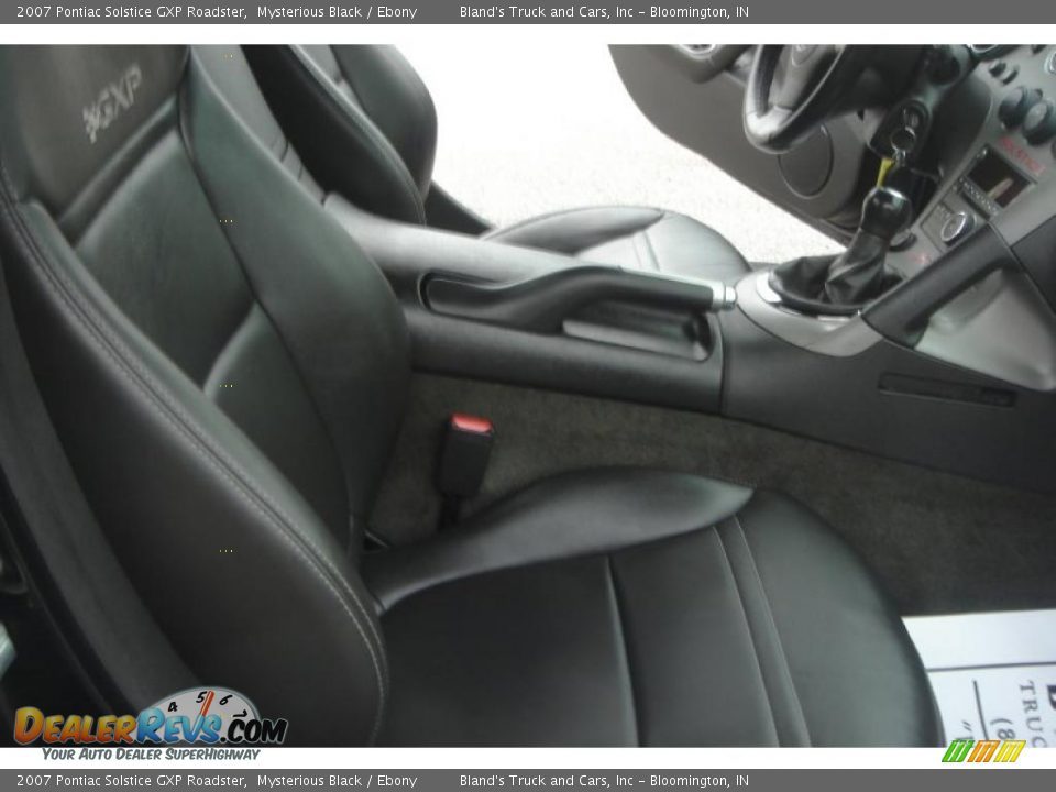 2007 Pontiac Solstice GXP Roadster Mysterious Black / Ebony Photo #15