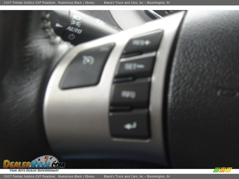 2007 Pontiac Solstice GXP Roadster Mysterious Black / Ebony Photo #17