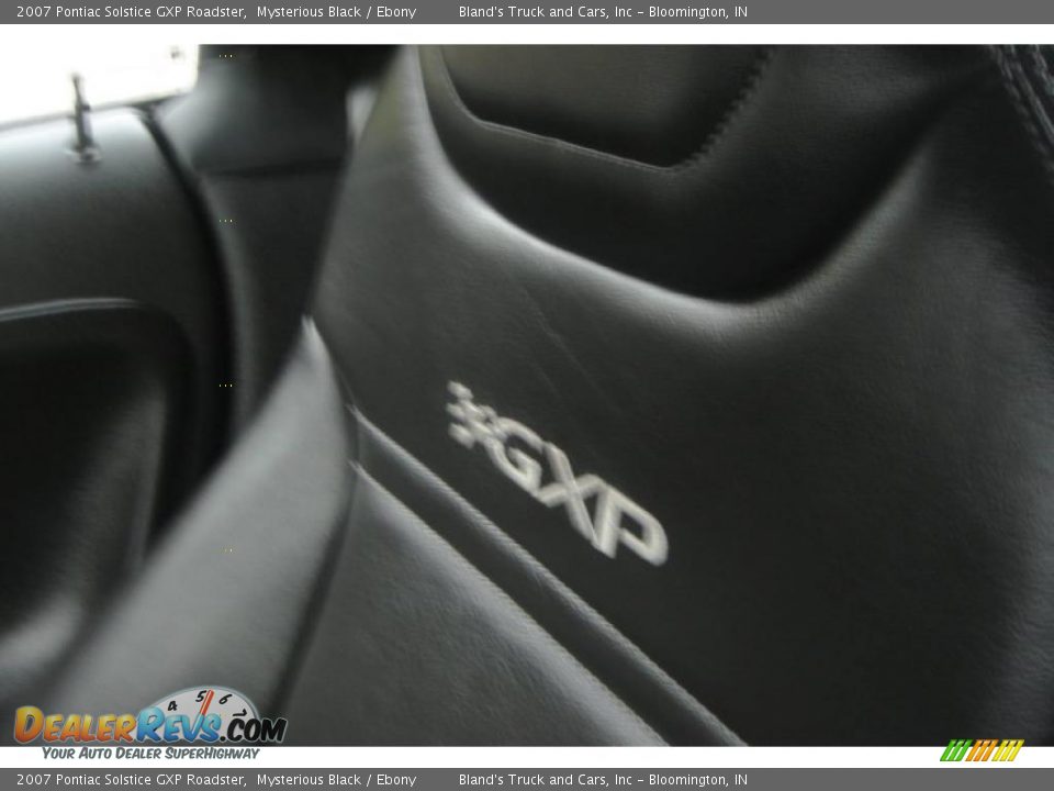 2007 Pontiac Solstice GXP Roadster Mysterious Black / Ebony Photo #25