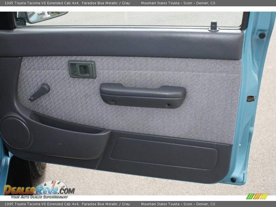 Door Panel of 1995 Toyota Tacoma V6 Extended Cab 4x4 Photo #14