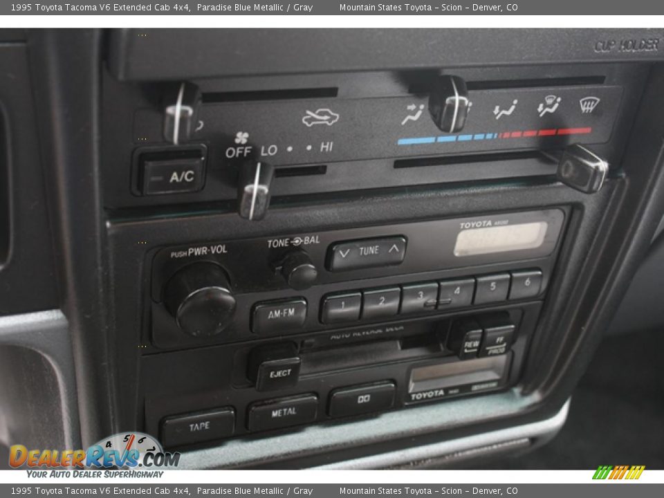 Controls of 1995 Toyota Tacoma V6 Extended Cab 4x4 Photo #19