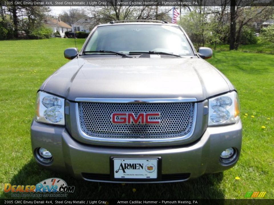 2005 GMC Envoy Denali 4x4 Steel Grey Metallic / Light Gray Photo #3