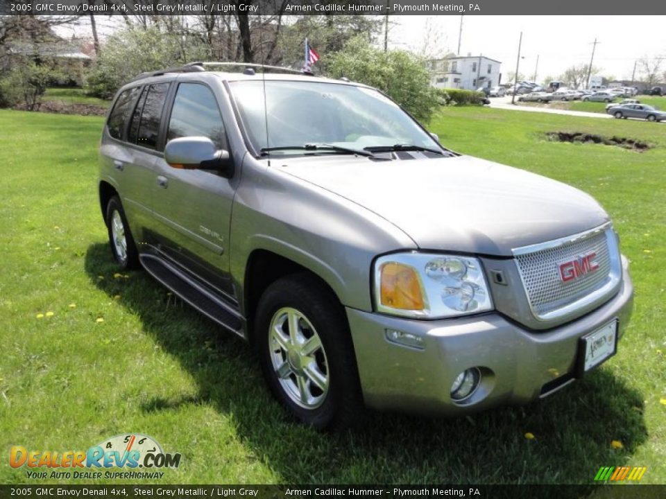 2005 GMC Envoy Denali 4x4 Steel Grey Metallic / Light Gray Photo #4