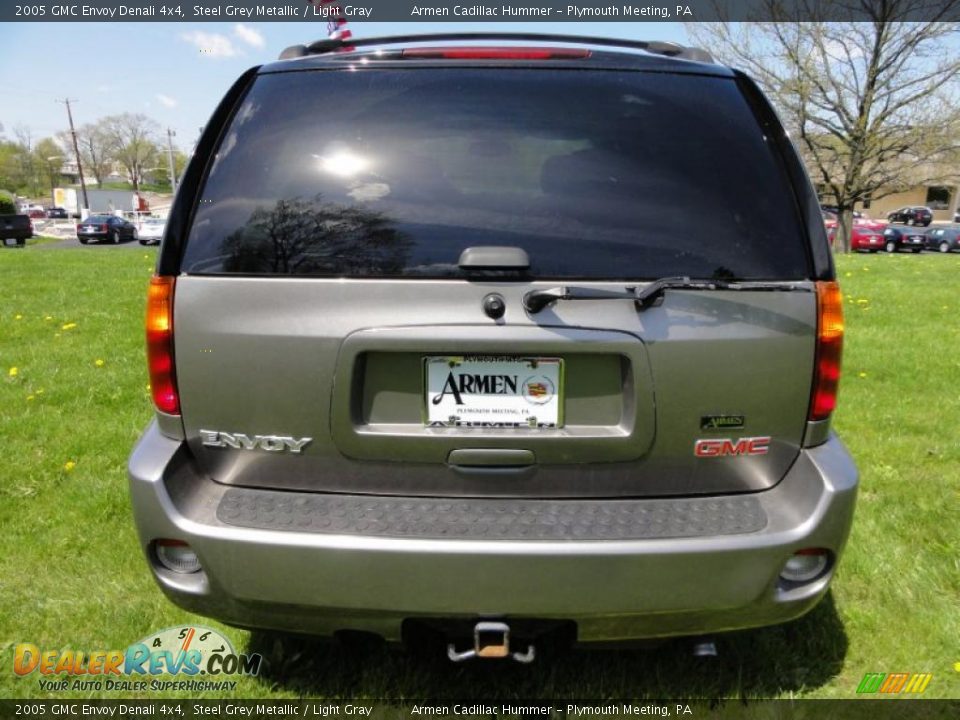 2005 GMC Envoy Denali 4x4 Steel Grey Metallic / Light Gray Photo #9