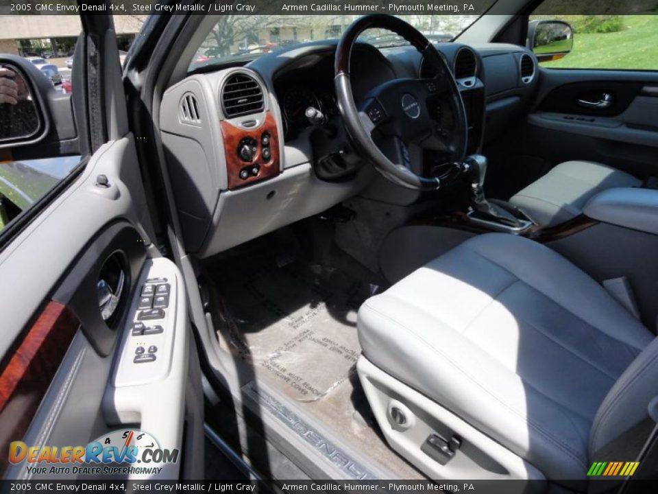2005 GMC Envoy Denali 4x4 Steel Grey Metallic / Light Gray Photo #13
