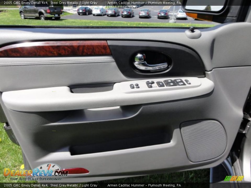 2005 GMC Envoy Denali 4x4 Steel Grey Metallic / Light Gray Photo #14