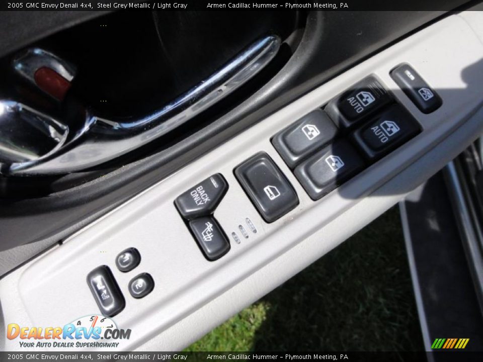 2005 GMC Envoy Denali 4x4 Steel Grey Metallic / Light Gray Photo #15