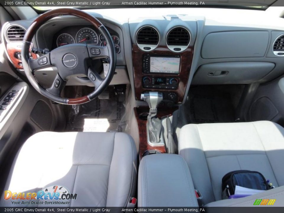 2005 GMC Envoy Denali 4x4 Steel Grey Metallic / Light Gray Photo #27