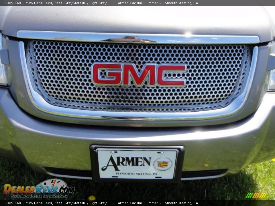 2005 GMC Envoy Denali 4x4 Steel Grey Metallic / Light Gray Photo #30