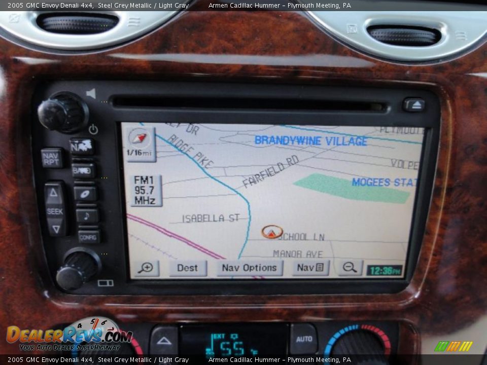 Navigation of 2005 GMC Envoy Denali 4x4 Photo #33