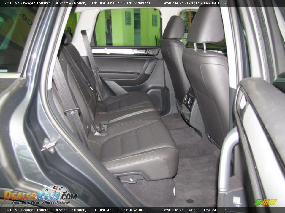Black Anthracite Interior - 2011 Volkswagen Touareg TDI Sport 4XMotion Photo #6