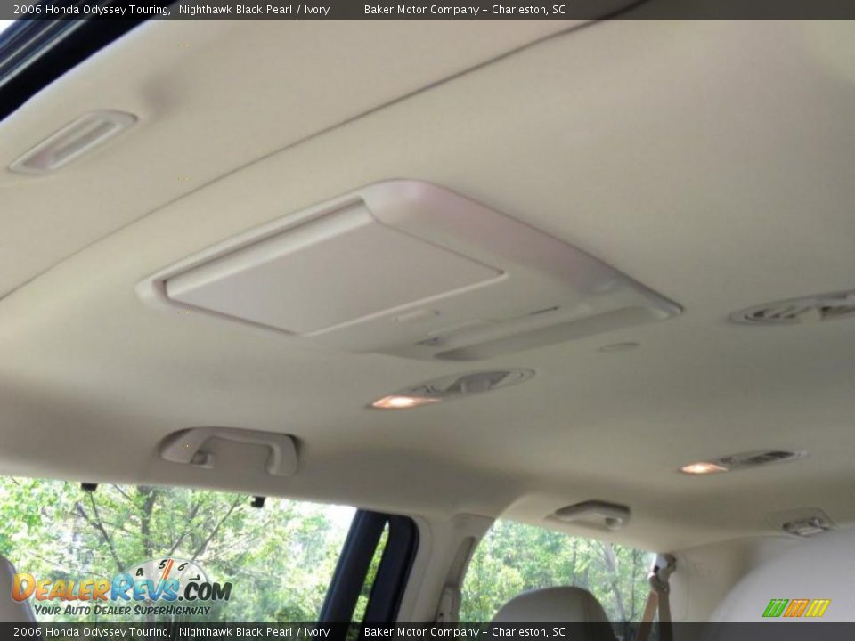 2006 Honda Odyssey Touring Nighthawk Black Pearl / Ivory Photo #5