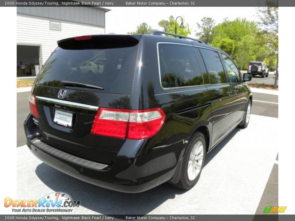 2006 Honda Odyssey Touring Nighthawk Black Pearl / Ivory Photo #17