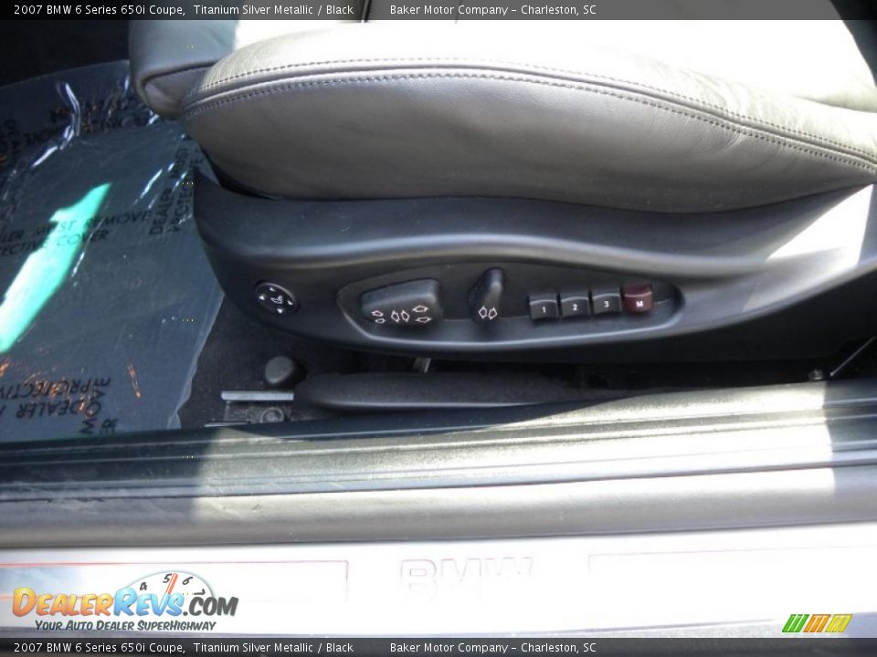 Controls of 2007 BMW 6 Series 650i Coupe Photo #6