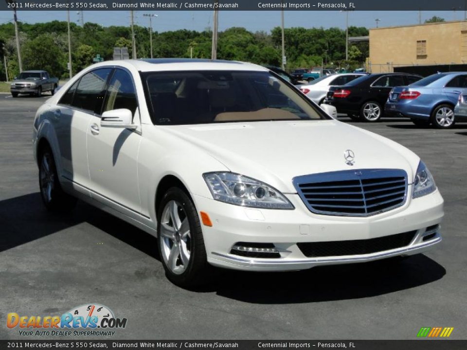 Front 3/4 View of 2011 Mercedes-Benz S 550 Sedan Photo #3