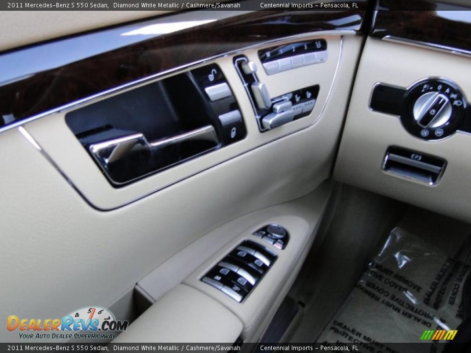 Controls of 2011 Mercedes-Benz S 550 Sedan Photo #17