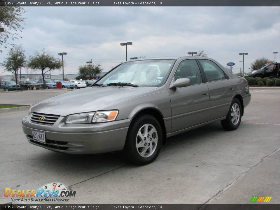 1997 Toyota Camry XLE V6 Antique Sage Pearl / Beige Photo #3
