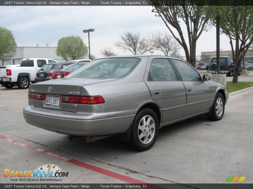 1997 Toyota Camry XLE V6 Antique Sage Pearl / Beige Photo #6