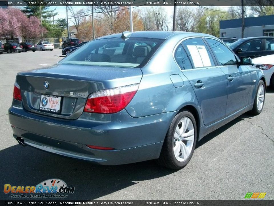 2009 BMW 5 Series 528i Sedan Neptune Blue Metallic / Grey Dakota Leather Photo #5