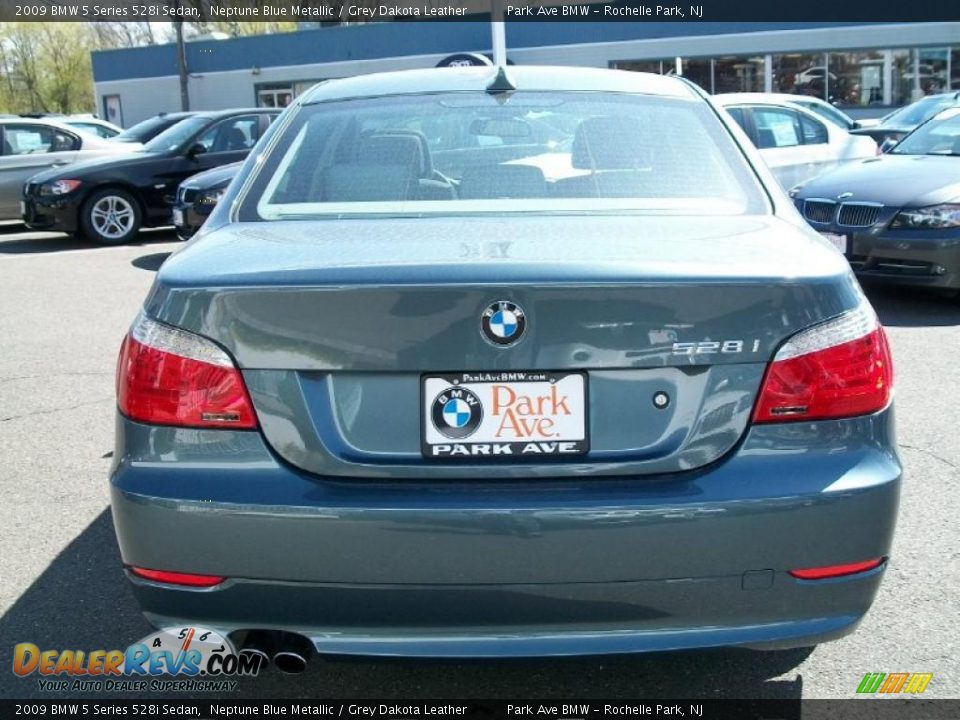 2009 BMW 5 Series 528i Sedan Neptune Blue Metallic / Grey Dakota Leather Photo #6