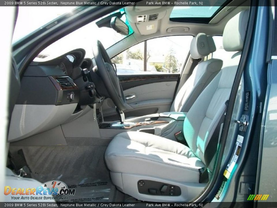 2009 BMW 5 Series 528i Sedan Neptune Blue Metallic / Grey Dakota Leather Photo #12