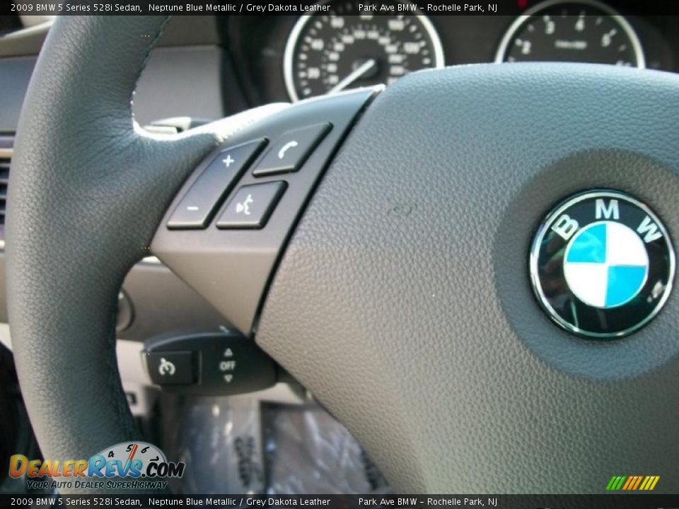 2009 BMW 5 Series 528i Sedan Neptune Blue Metallic / Grey Dakota Leather Photo #16