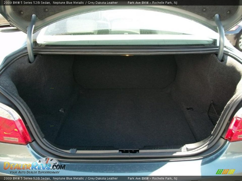 2009 BMW 5 Series 528i Sedan Neptune Blue Metallic / Grey Dakota Leather Photo #22