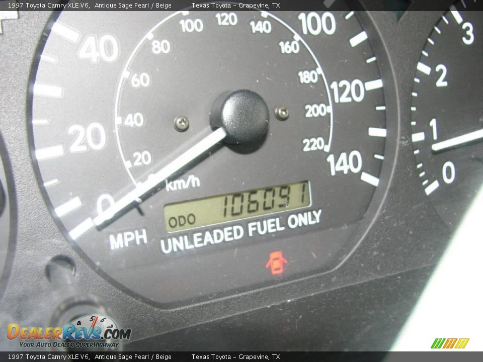 1997 Toyota Camry XLE V6 Antique Sage Pearl / Beige Photo #14