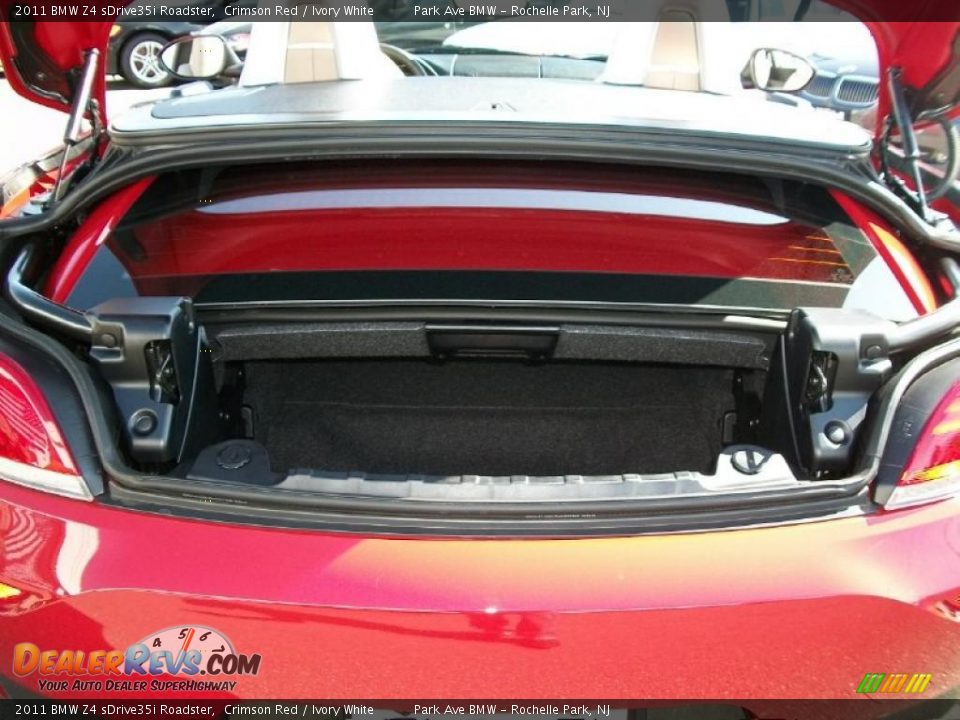 2011 BMW Z4 sDrive35i Roadster Trunk Photo #20