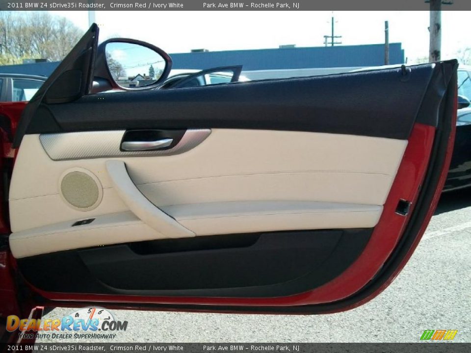 Door Panel of 2011 BMW Z4 sDrive35i Roadster Photo #22