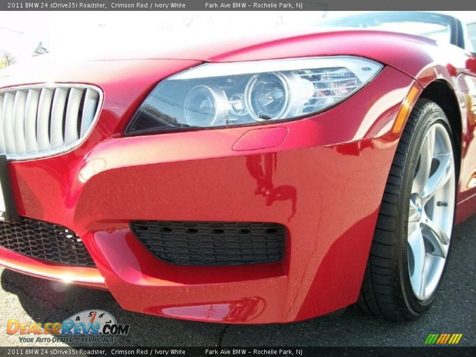 2011 BMW Z4 sDrive35i Roadster Crimson Red / Ivory White Photo #28