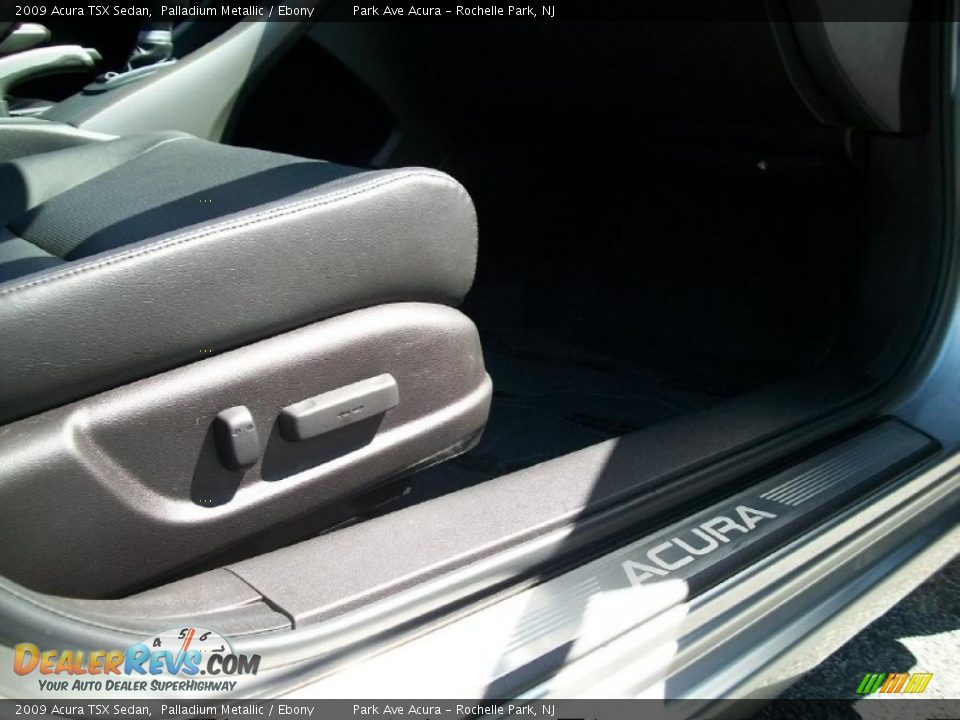 2009 Acura TSX Sedan Palladium Metallic / Ebony Photo #28