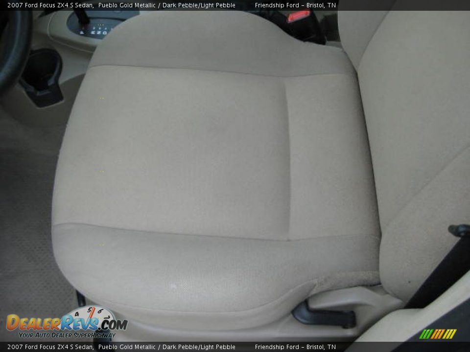 2007 Ford Focus ZX4 S Sedan Pueblo Gold Metallic / Dark Pebble/Light Pebble Photo #12