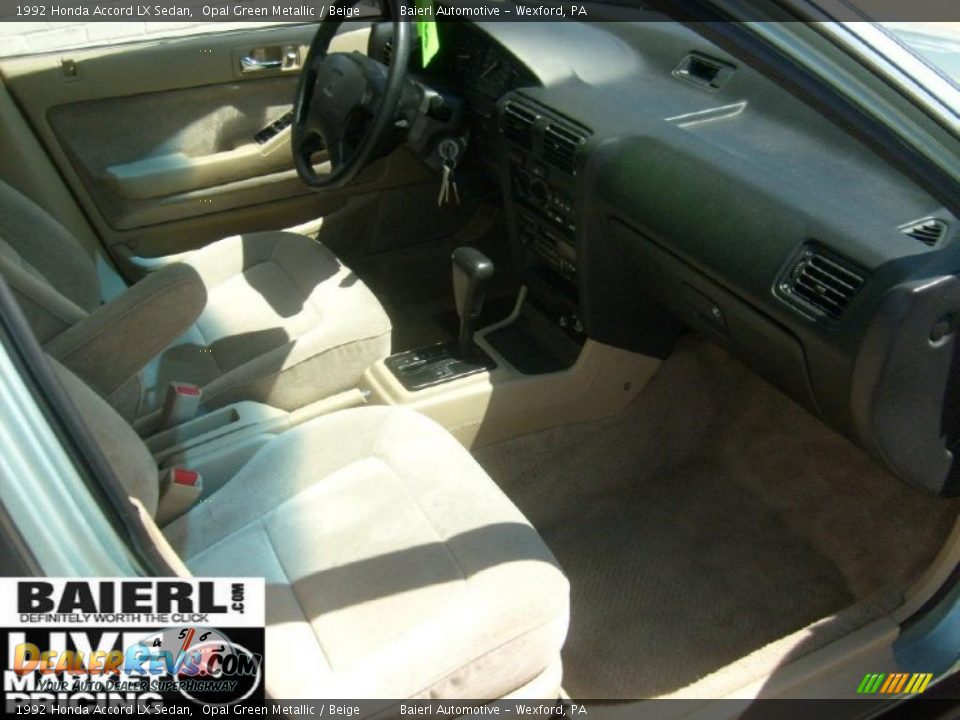 1992 Honda Accord LX Sedan Opal Green Metallic / Beige Photo #16