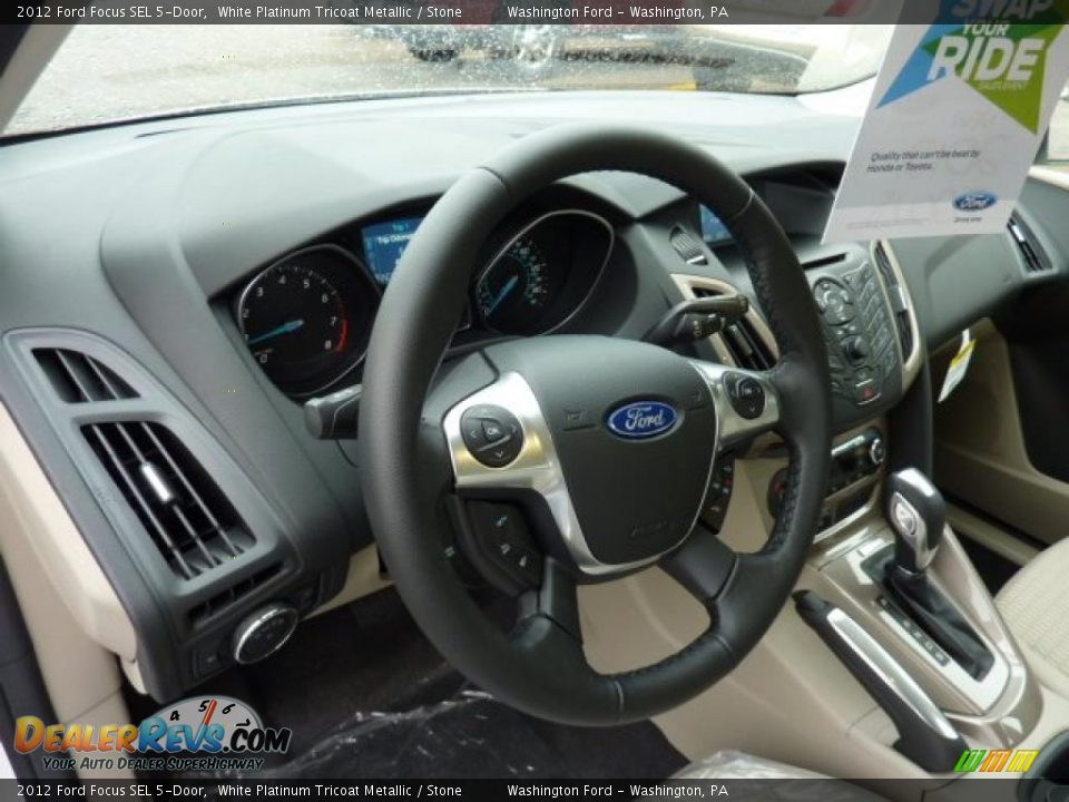2012 Ford Focus SEL 5-Door Steering Wheel Photo #11