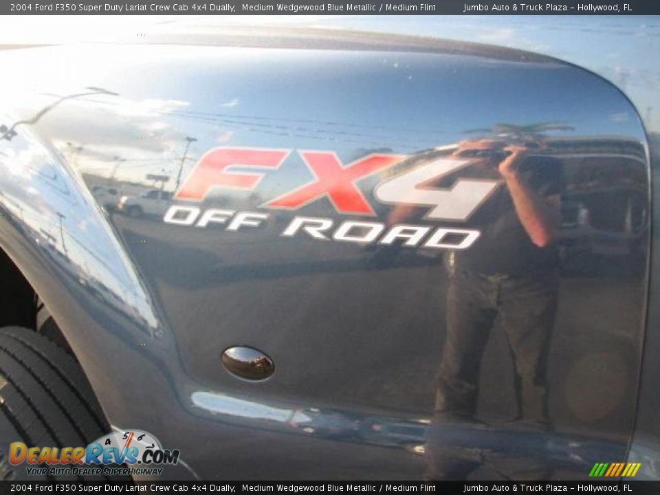 2004 Ford F350 Super Duty Lariat Crew Cab 4x4 Dually Logo Photo #8