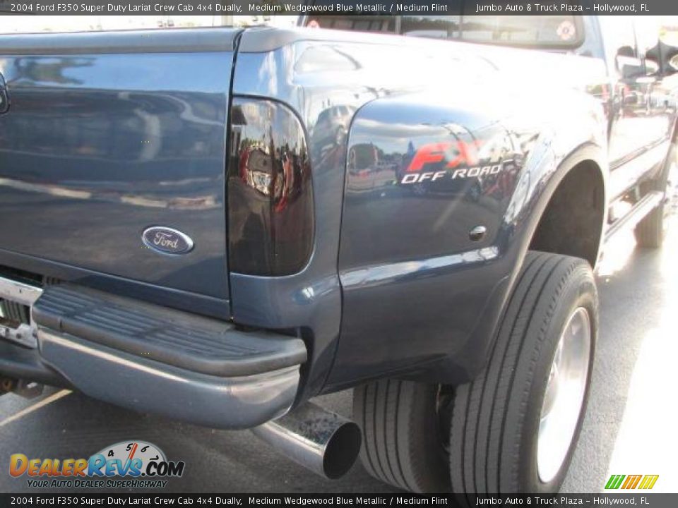 2004 Ford F350 Super Duty Lariat Crew Cab 4x4 Dually Medium Wedgewood Blue Metallic / Medium Flint Photo #11