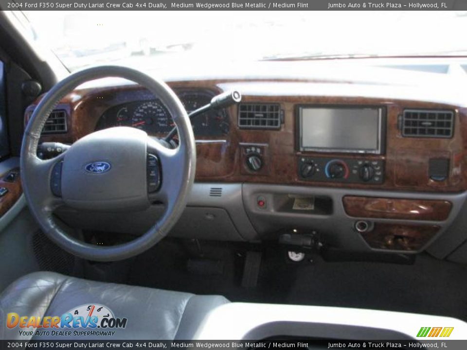 2004 Ford F350 Super Duty Lariat Crew Cab 4x4 Dually Medium Wedgewood Blue Metallic / Medium Flint Photo #19