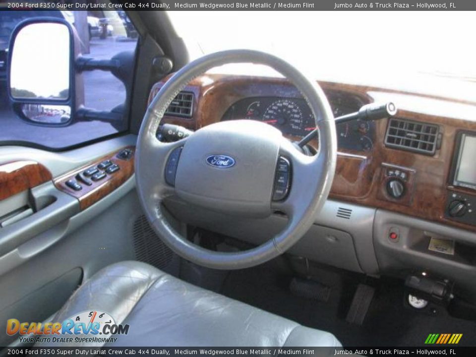 2004 Ford F350 Super Duty Lariat Crew Cab 4x4 Dually Steering Wheel Photo #20