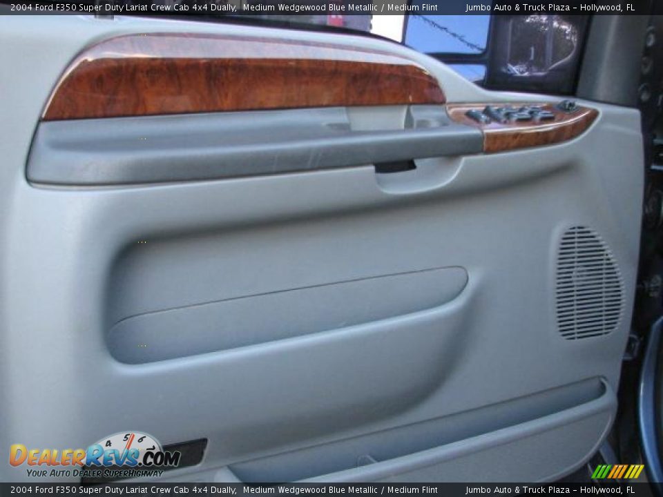 2004 Ford F350 Super Duty Lariat Crew Cab 4x4 Dually Medium Wedgewood Blue Metallic / Medium Flint Photo #26