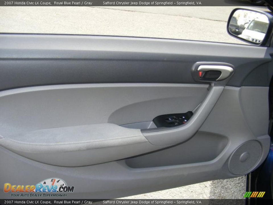 Door Panel of 2007 Honda Civic LX Coupe Photo #23