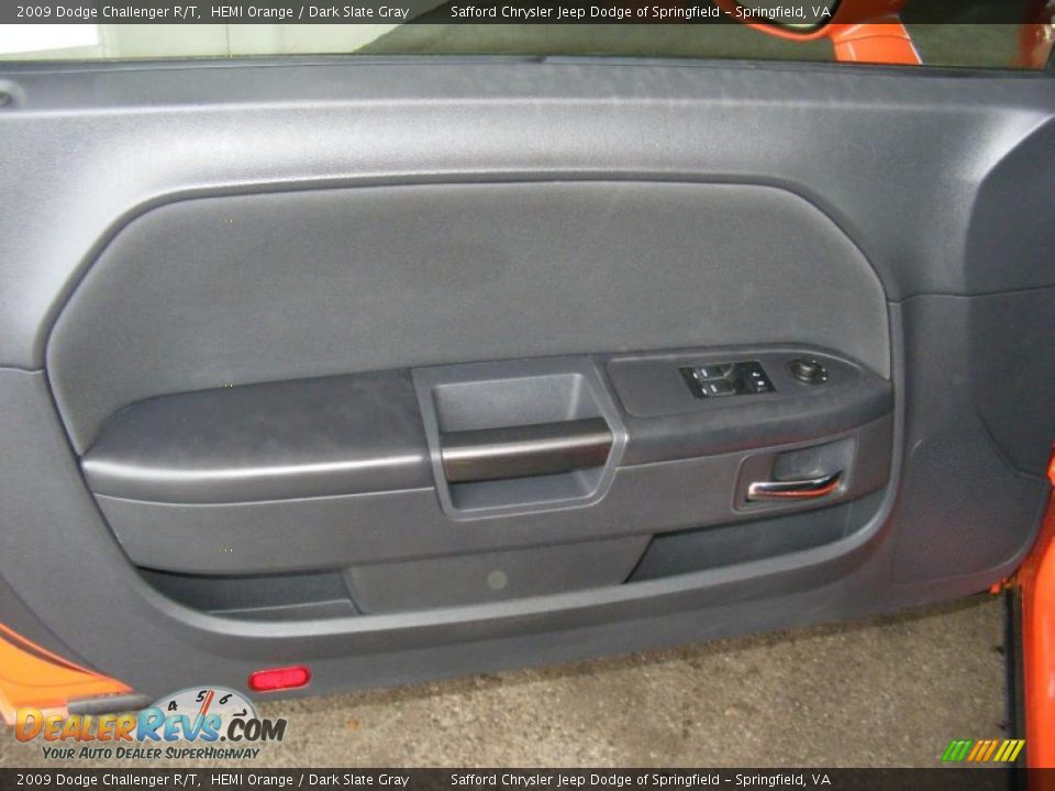 Door Panel of 2009 Dodge Challenger R/T Photo #28