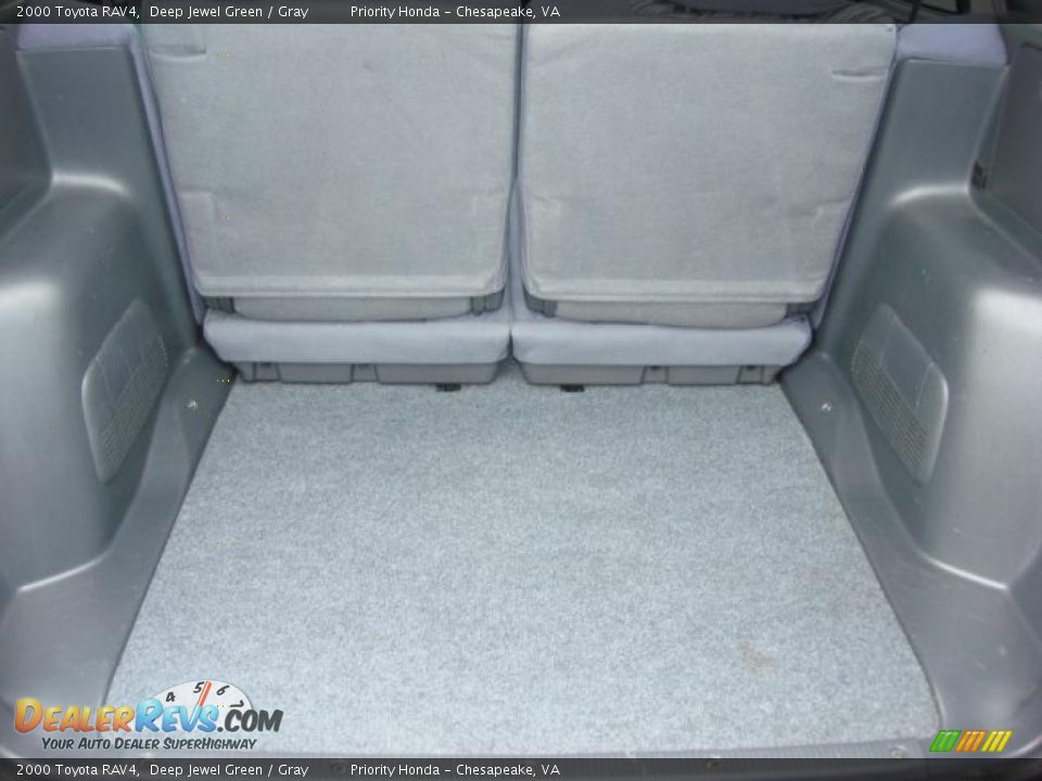 2000 Toyota RAV4  Trunk Photo #11