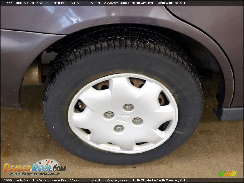 1999 Honda Accord LX Sedan Wheel Photo #12