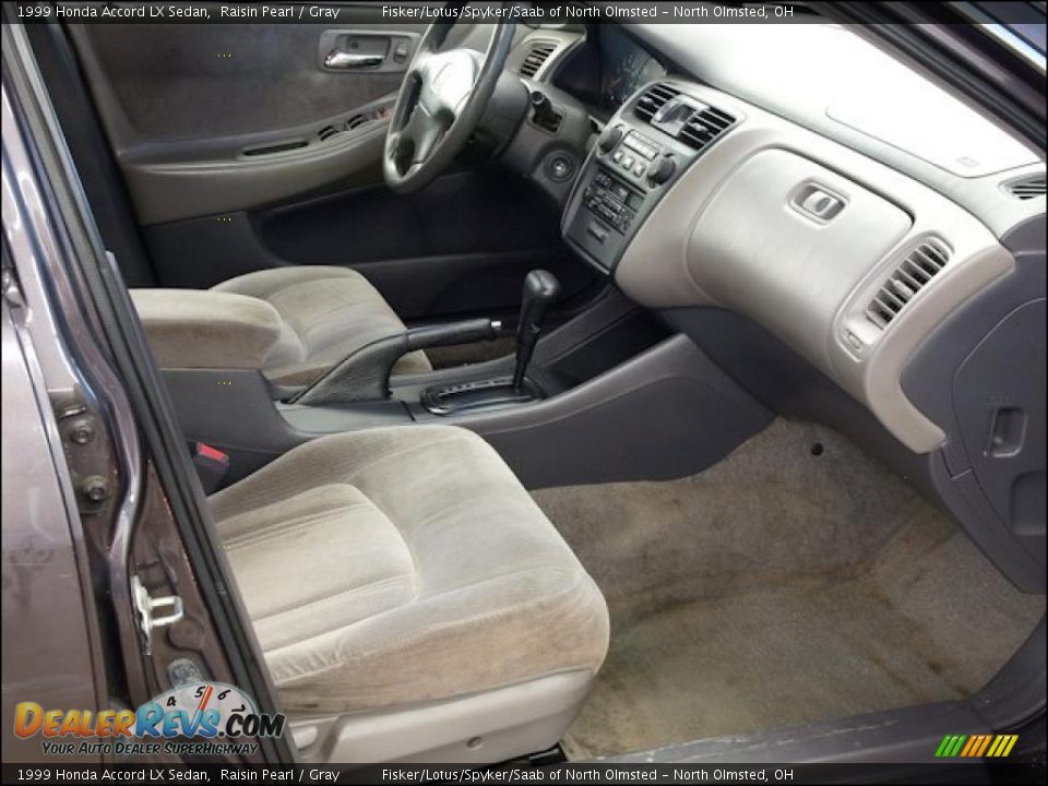Gray Interior - 1999 Honda Accord LX Sedan Photo #19