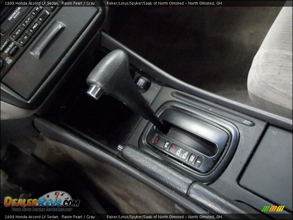 1999 Honda Accord LX Sedan Shifter Photo #25