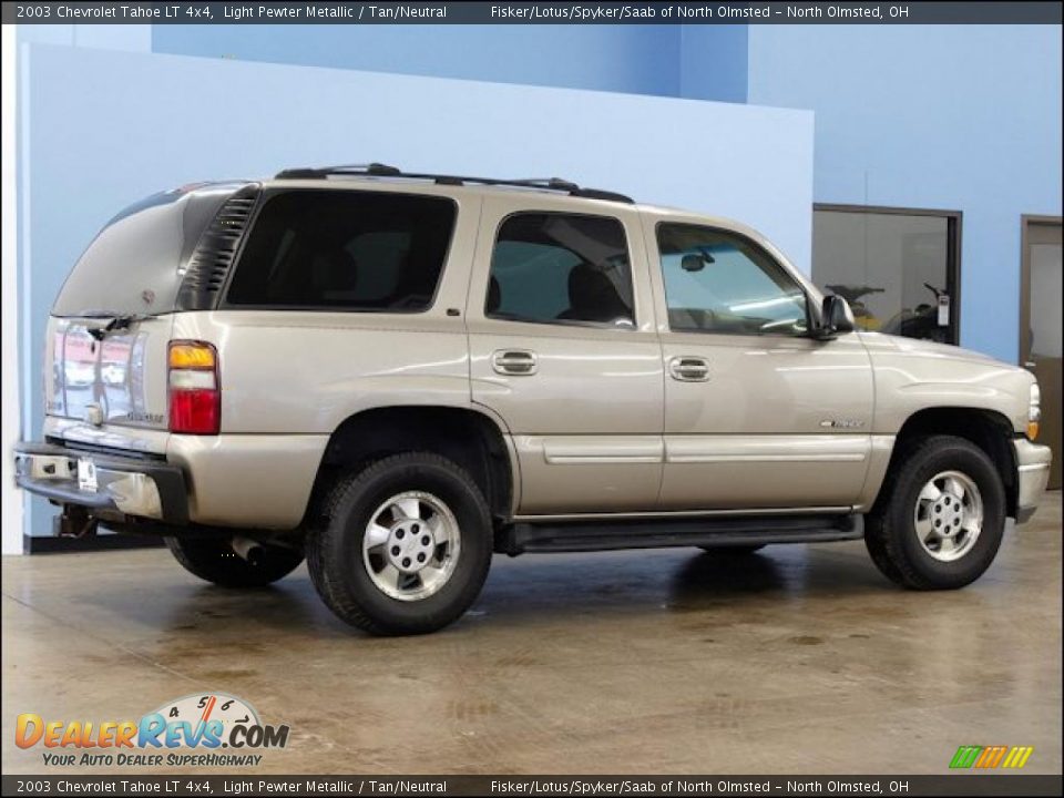 2003 Chevrolet Tahoe LT 4x4 Light Pewter Metallic / Tan/Neutral Photo #3