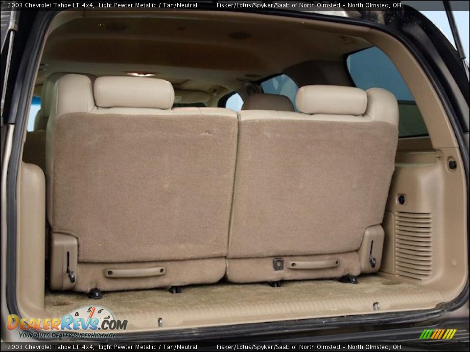 2003 Chevrolet Tahoe LT 4x4 Light Pewter Metallic / Tan/Neutral Photo #9