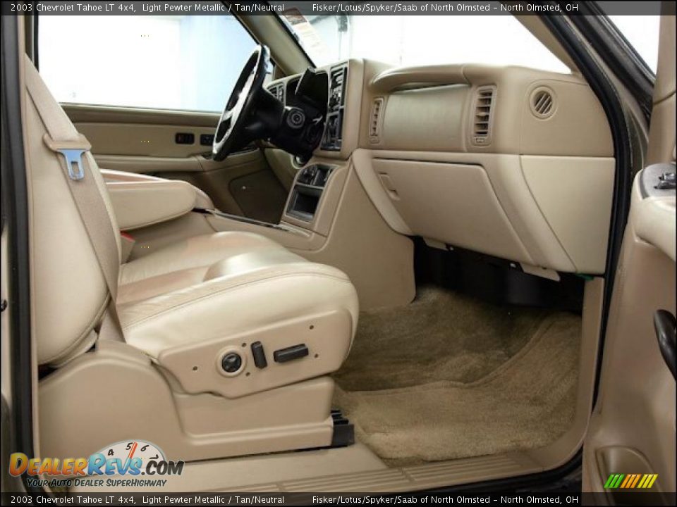 2003 Chevrolet Tahoe LT 4x4 Light Pewter Metallic / Tan/Neutral Photo #20